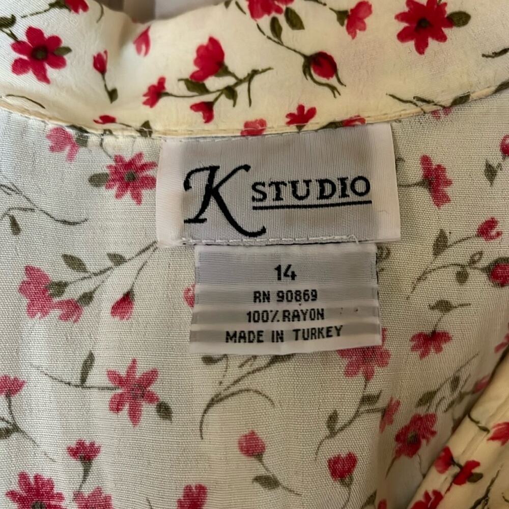 VNTG K STUDIOS cottage core floral maxi dress with button up front 14 - Picture 2 of 6